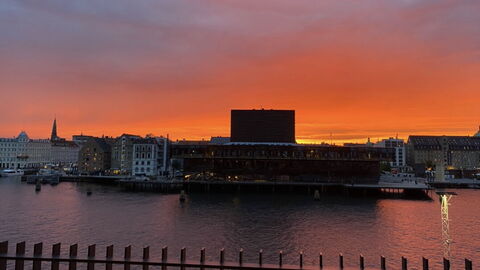 Exclusive- Center - 2br 2 Bath - Nyhavn - Min. 30 Days: Outdoor