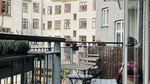 Østerbro - 2 Br - 4 People - Close To Metro: Balcony / Terrace / Patio, Building Exterior, Outdoor