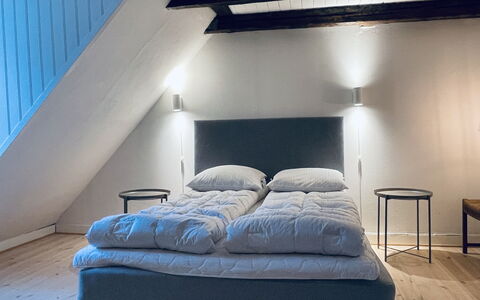 Absolute Center - 1 Br - 2 People - Inner City: Bedroom