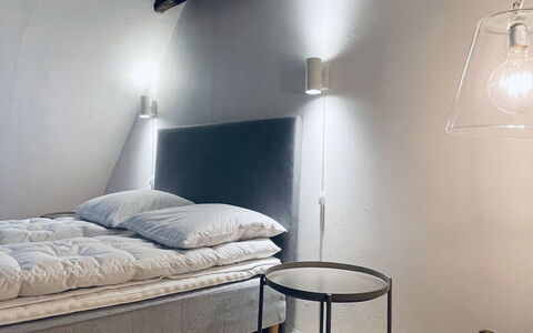 Absolute Center - 1 Br - 2 People - Inner City: Bedroom