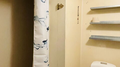 Absolute Center - 1 Br - 2 People - Inner City: Bathroom