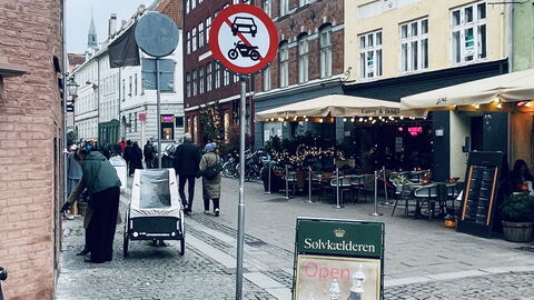 Absolute Center - 1 Br - 2 People - Inner City: Outdoor