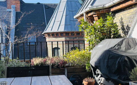 Vester Voldgade - Elegant 1 Bedroom Near Strøget: Balcony / Terrace / Patio, Building Exterior