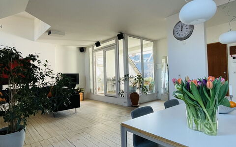 Vester Voldgade - Elegant 1 Bedroom Near Strøget: Dining Room, Living Room