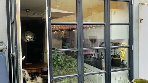 Absolute Center -2 People - 1 Br -private Terrasse: Room Detail