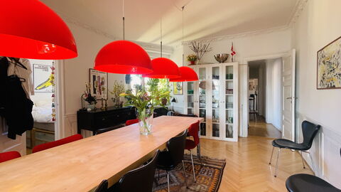 Center - Close To The Parlament - Tivoli - 3 Br: Dining Room