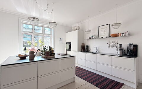 Frederiksberg - Close To Tivoli - 4 Br - 6 People: Dining Room, Kitchen, Living Room, Other Room