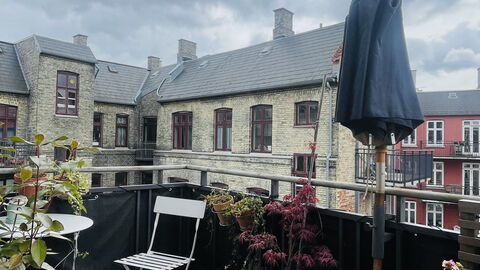 Frederiksberg - Close To Tivoli - 4 Br - 6 People: Balcony / Terrace / Patio, Building Exterior, Outdoor