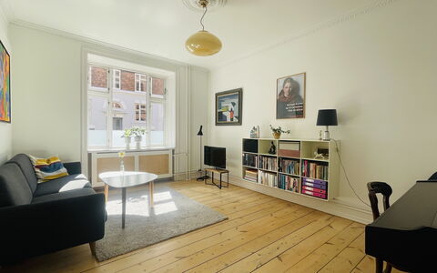 Østerbro - 2 Br - 3 People - Close Metro: Living Room