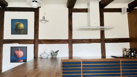 Ultimate Location - Private Roof Terrace - 2 Bedrooms - 4 People: Kitchen