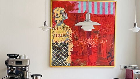 Ultimate Location - Private Roof Terrace - 2 Bedrooms - 4 People: Room Detail