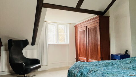 Ultimate Location - Private Roof Terrace - 2 Bedrooms - 4 People: Bedroom