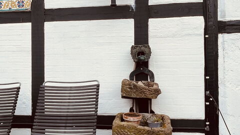 Ultimate Location - Private Roof Terrace - 2 Bedrooms - 4 People: Outdoor