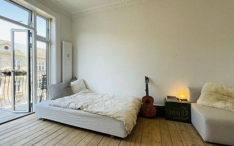 Vesterbro-2 Br - Close To Meatmarket - 4people -metro: Bedroom