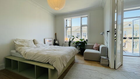 Vesterbro-2 Br - Close To Meatmarket - 4people -metro: Bedroom