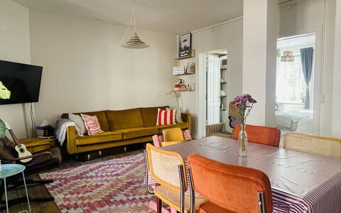 Close To Tivoli - 4 People - 2 Br: Dining Room, Kitchen, Living Room