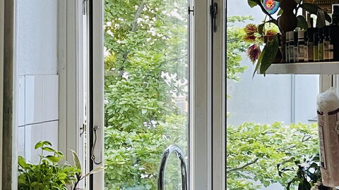 Østerbro - Good Karma - Close Metro 3 People: Scenic View