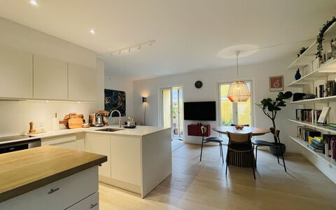 Townhouse- Nørrebro - 2 Levels - 4 People: Dining Room, Kitchen, Living Room