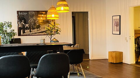 Pedestrian Street - Center - 7 Br - 14 Guests: Dining Room, Living Room