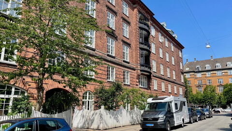 Frederiksberg -fantastic -big -1 Br -2 People: Building Exterior