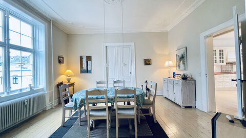 Frederiksberg -fantastic -big -1 Br -2 People: Dining Room