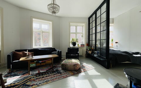Vesterbro - 2 Br - Cozy - Metro - Tivoli -4 People: Bedroom, Living Room