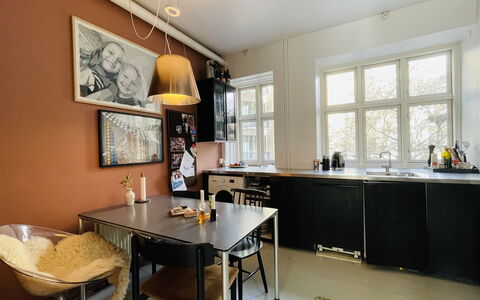 Vesterbro - 2 Br - Cozy - Metro - Tivoli -4 People: Dining Room, Kitchen