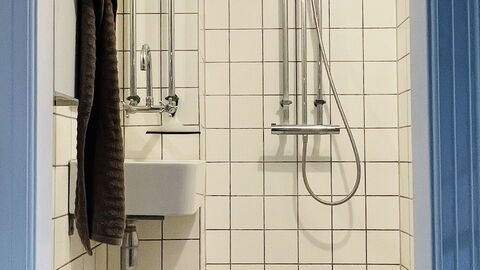 Vesterbro - 2 Br - Cozy - Metro - Tivoli -4 People: Bathroom