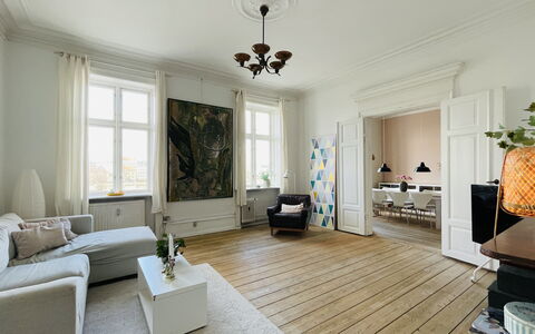 Close To Lakes - Tivoli - 2 Br - 4 People: Living Room