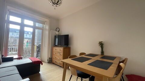 Østerbro - 3 Br - 5 People - Close Metro: Dining Room, Living Room