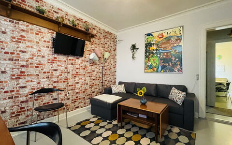 Østerbro - 4 People-1 Br - Close To Metro: Dining Room, Living Room