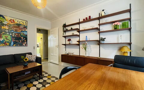 Østerbro - 4 People-1 Br - Close To Metro: Dining Room, Living Room