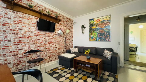 Østerbro - 4 People-1 Br - Close To Metro: Dining Room, Living Room