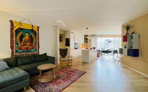 Carlsbergcity - 3br - 4 To 5 People - Family: Dining Room, Kitchen, Living Room