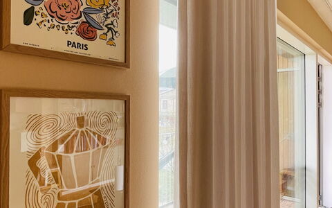 Carlsbergcity - 3br - 4 To 5 People - Family: Room Detail