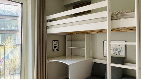 Carlsbergcity - 3br - 4 To 5 People - Family: Bedroom