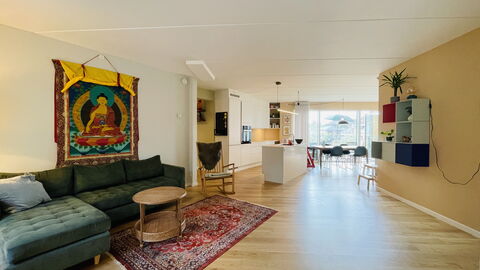 Carlsbergcity - 3br - 4 To 5 People - Family: Dining Room, Kitchen, Living Room