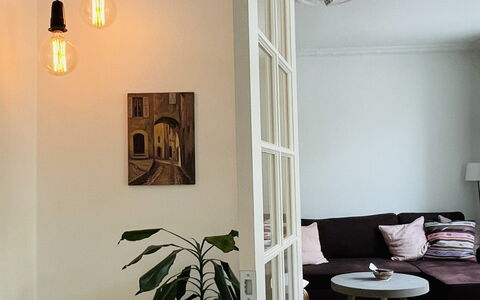 Østerbro - Close To Metro - 3 People: Dining Room, Living Room