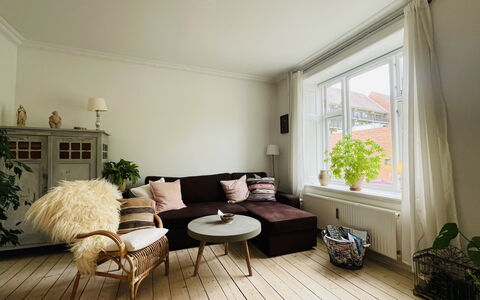 Østerbro - Close To Metro - 3 People: Living Room