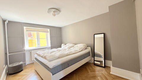 Center - Kings Garden - 6 People - Luxury - 4br: Bedroom