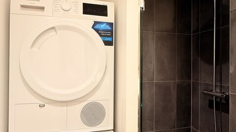 Islands Brygge Waterfront - 6 People - 3 Br - Balc: Bathroom