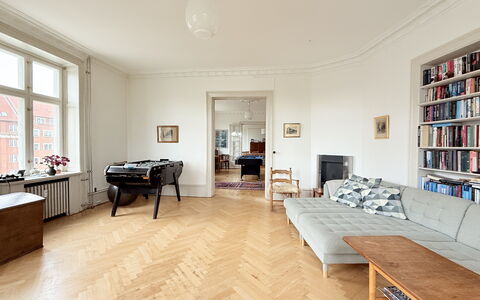 Close To Tivoli - 4 Br - 8 People - Huge Apartment: Dining Room, Living Room, Other Room