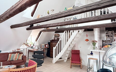 Latin Neighborhood - 2 Br - 4 People - Historical: Dining Room, Living Room