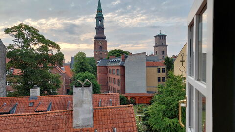 Latin Neighborhood - 2 Br - 4 People - Historical: Outdoor