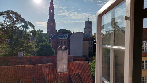 Latin Neighborhood - 2 Br - 4 People - Historical: Outdoor