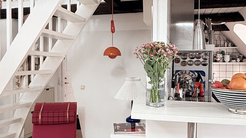 Latin Neighborhood - 2 Br - 4 People - Historical: Dining Room, Living Room