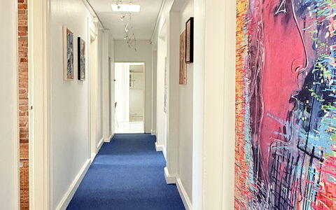 Center - Pedstrian Area - 3 Br - 5 People: Other Room