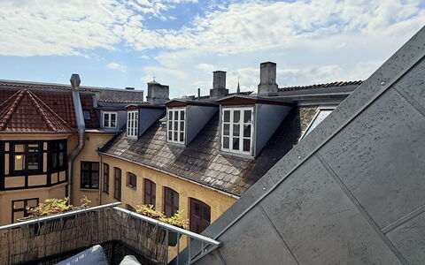 Center - Pedstrian Area - 3 Br - 5 People: Balcony / Terrace / Patio