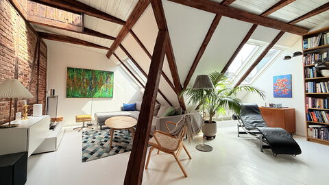 Center - Pedstrian Area - 3 Br - 5 People: Living Room