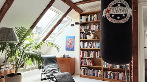 Center - Pedstrian Area - 3 Br - 5 People: Living Room